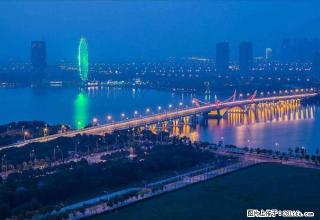 蠡湖香樟园 豪装四房 湖景房 赏夜景 带泳池 环境优美 - 无锡28生活网 wx.28life.net