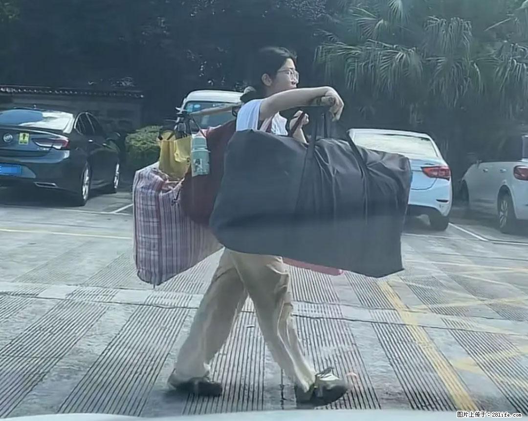 全网追的“扁担女孩”，找了一份暑假工，时薪12元 - 无锡生活资讯 - 无锡28生活网 wx.28life.net